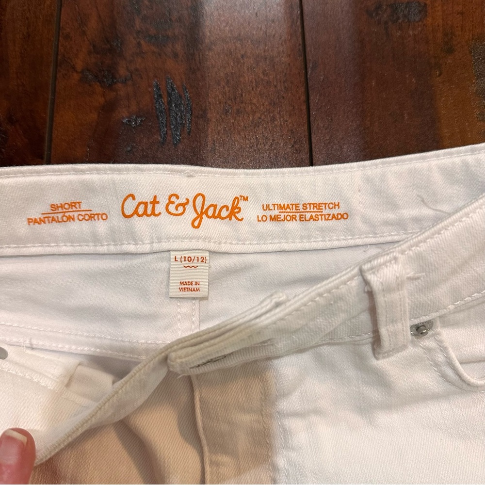 Girls Cat & Jack White Cutoff Denim Jean Shorts Size L (10/12) - Picture 4 of 4